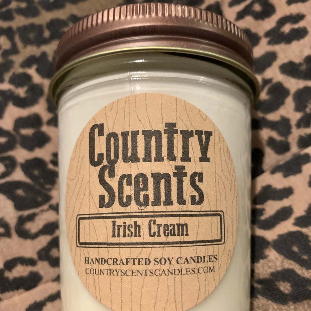 2/$15 🎁Handcrafted Soy Candle 8 oz Irish Cream